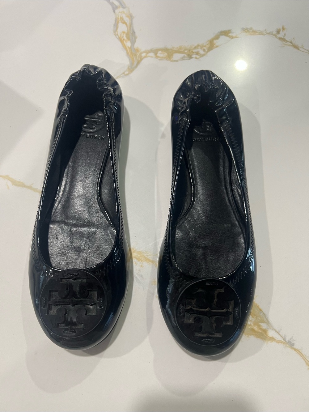 Tory Burch Glossy Black Patent Logo Round-Toe Ballet Flats
